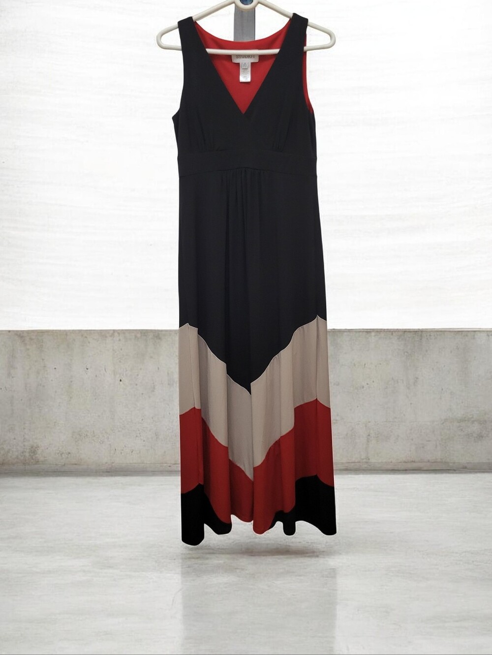 Sleeveless Colorblock Chevron Maxi Dress Black, Red & Taupe EUC S Boho Coastal